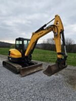 Mini-escavadora Bobcat E50 – 2016 – 4,8 T – Excelente estado - Image 10