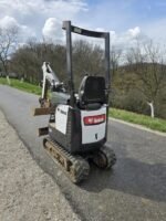 Mini-escavadora Bobcat E10 – 2017 – 1,2 T – Compacta e eficiente - Image 2