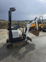 Mini-escavadora Bobcat E10 – 2017 – 1,2 T – Compacta e eficiente - Image 8