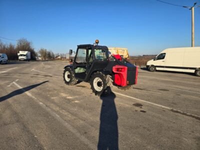 Carregador Telescópico Massey-Ferguson 8926 – 2010 – 7,5 m – Potente e Fiável - Image 12