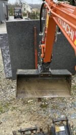 Mini-escavadora Hitachi 17U – 2023 – 1,8T – Garantia 12 meses - Image 8