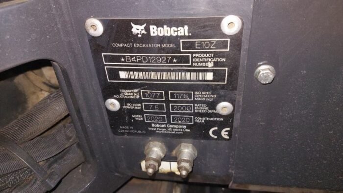 Miniescavadora Bobcat E10z – 2020 – 1,2T – Excelente estado com 12 meses de garantia - Image 3