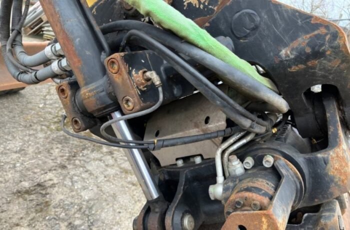 Mini-escavadora Yanmar VIO80 – 2016 – 8T – Garantia 12 meses - Image 13