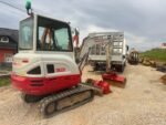 Mini-escavadora Takeuchi TB230 – 2018 – 3 T – Garantia 12 meses - Image 3