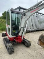 Mini-escavadora Takeuchi TB219 – 2013 – 1,9 T – Garantia 12 meses