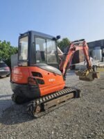 Mini-escavadora Kubota KX61-3 – Ano 2013 – Manutenção cuidada, excelente estado