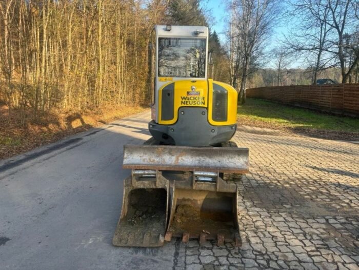 Mini-escavadora Wacker Neuson EZ38 – 2016 – 4T – Garantia 12 meses - Image 2