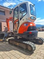 Mini-escavadora Kubota U20-3a com Powertilt – Excelente estado - Image 5
