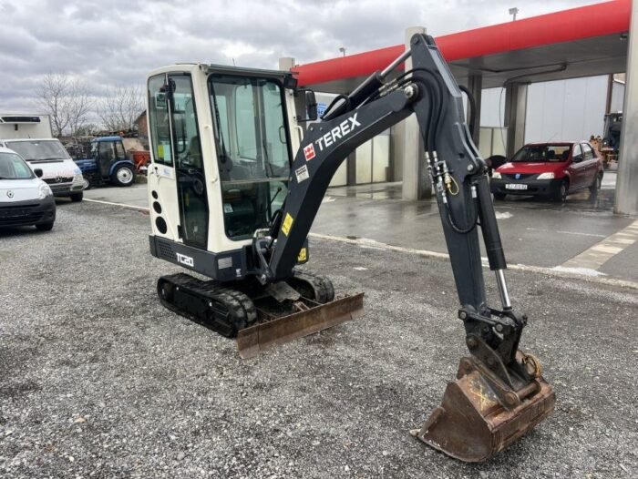 Mini-escavadora Terex TC20 – 2013 – 2T – Excelente estado – Garantia 12 meses - Image 16
