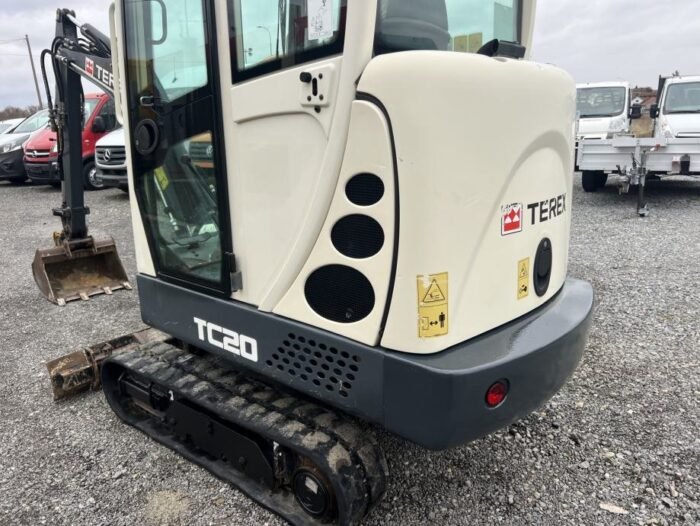 Mini-escavadora Terex TC20 – 2013 – 2T – Excelente estado – Garantia 12 meses - Image 7
