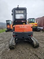 Mini-escavadora Kubota U35-3 – 2015 – 3,5 T – Excelente estado – Garantia 12 meses - Image 3