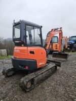 Mini-escavadora Kubota U35-3 – 2015 – 3,5 T – Excelente estado – Garantia 12 meses - Image 6