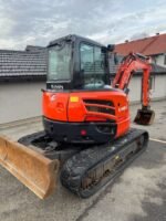 Mini-escavadora Kubota U48-4 – 2017 – 4,7 T – Estado impecável – Garantia 12 meses